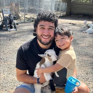 Meet your Posher, Rogelio